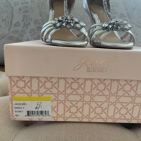 Badgley Mischka “Hazel II” Sandals - Picture 3 of 4